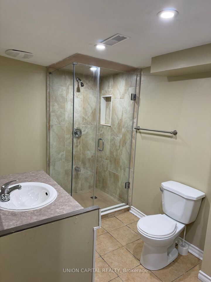 Property Photo:  427 Rossland Road W Room A  ON L1J 3G9 