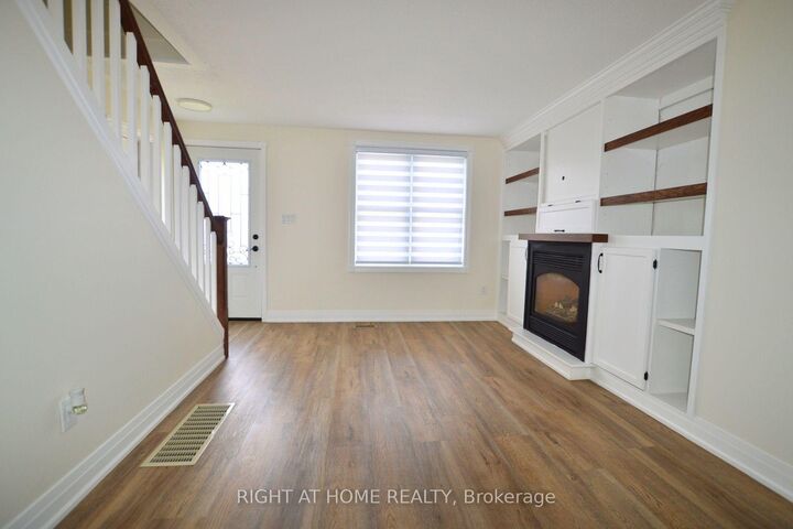 Property Photo:  62 Charles Street  ON L9T 2G7 