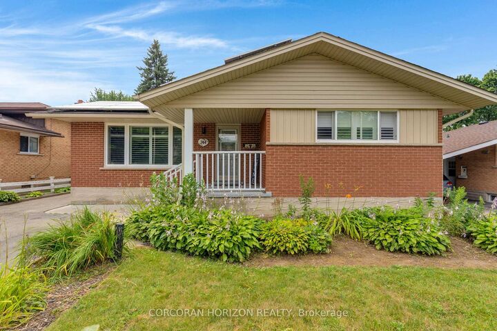 Property Photo: 744 Birchwood Avenue ON N3H 2V5