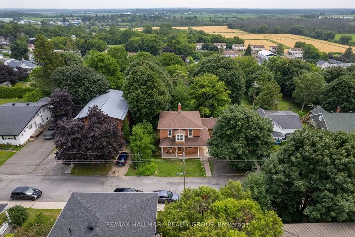 Property Photo: 71 Union Street ON K0B 1R0