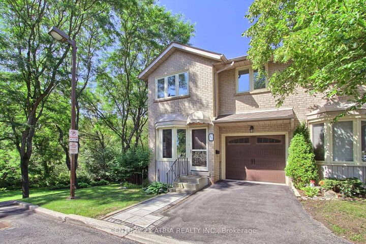 Property Photo: 27 Anderson Place ON L4G 6G4