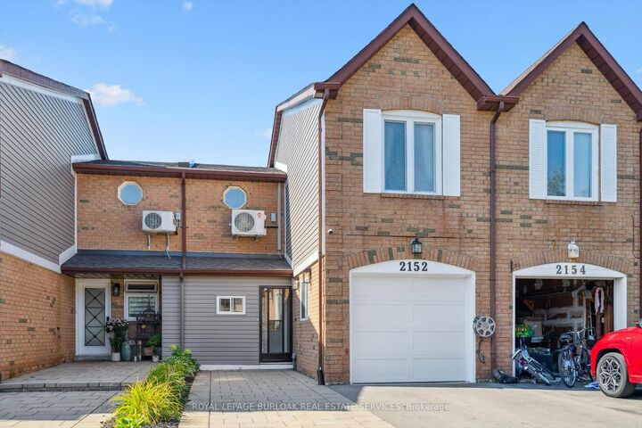 Property Photo: 2152 Pelee Boulevard ON L6H 4C8