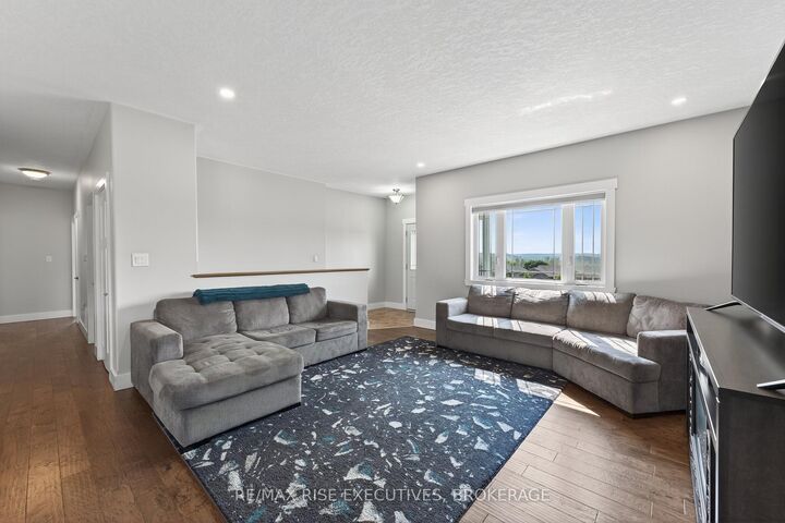 131 Morgan Drive — photo 1