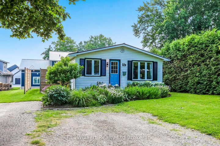 32 Albert Street B — photo 1