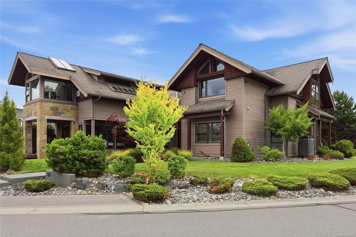 Property Photo: 880 Bluffs Dr BC V9K 0A2
