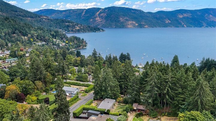 Property Photo:  1080 Maple Bay Rd  BC V9L 5X1 