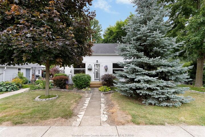 Property Photo: 58 Laird Avenue ON N8M 1R8