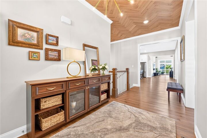 Property Photo:  2025 Froman Dr  PA 15005 