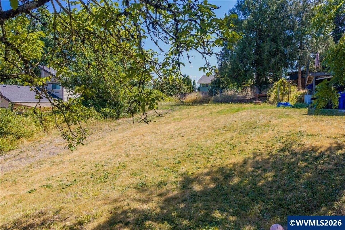 Property Photo:  3200 Pheasant Av SE  OR 97302 