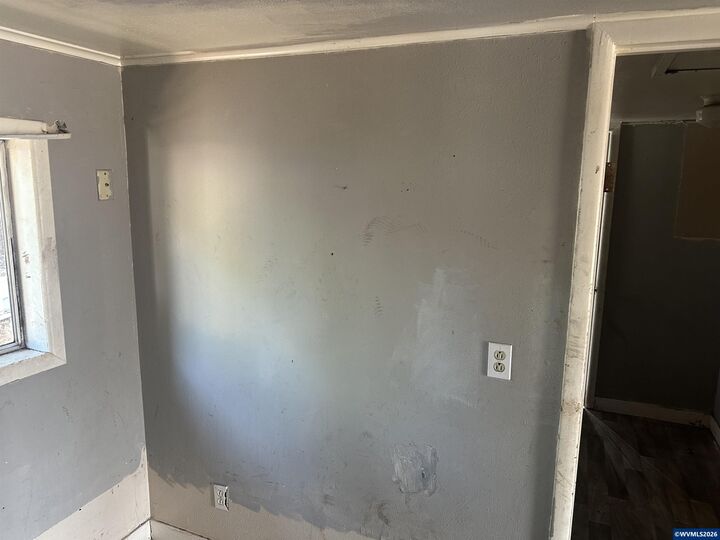 Property Photo:  4320 Nandina St  OR 97386 
