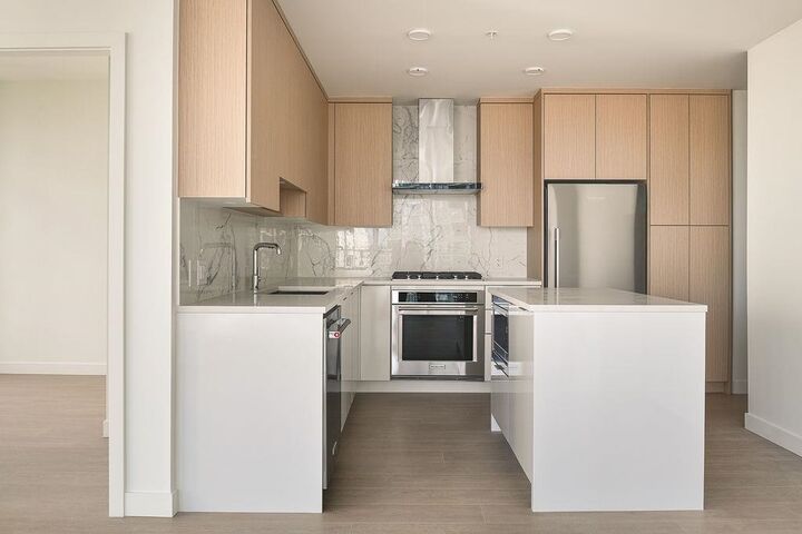 699 Whiting Way 2103 — photo 1