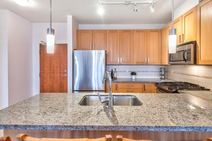 Property Photo:  15918 26 Ave Avenue 408  BC V3Z 5K3 