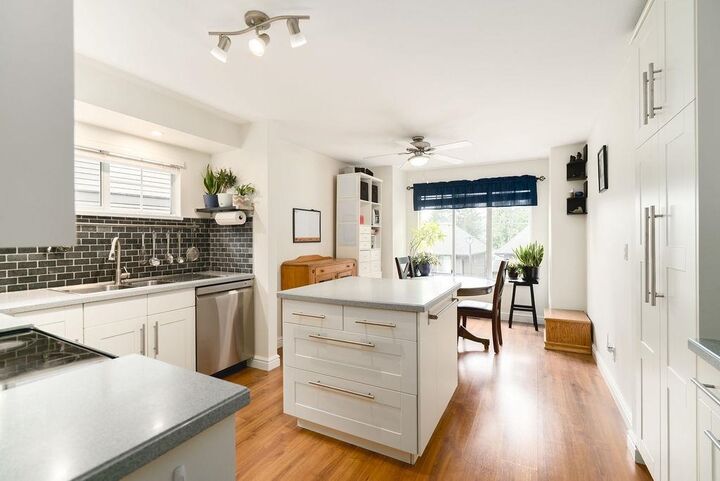 Property Photo: 795 Noons Creek Drive 22 BC V3H 4V4