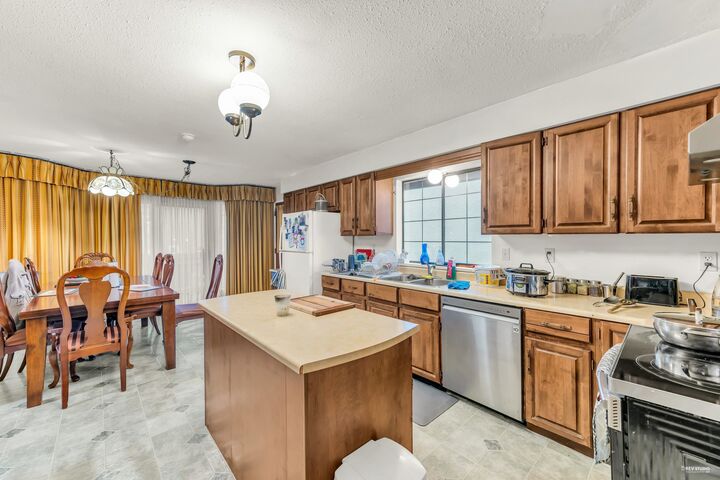 Property Photo: 4240 Shackleton Gate BC V7C 4X1