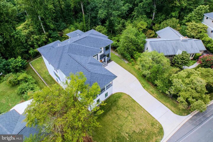 Property Photo: 1434 Waggaman Circle VA 22101
