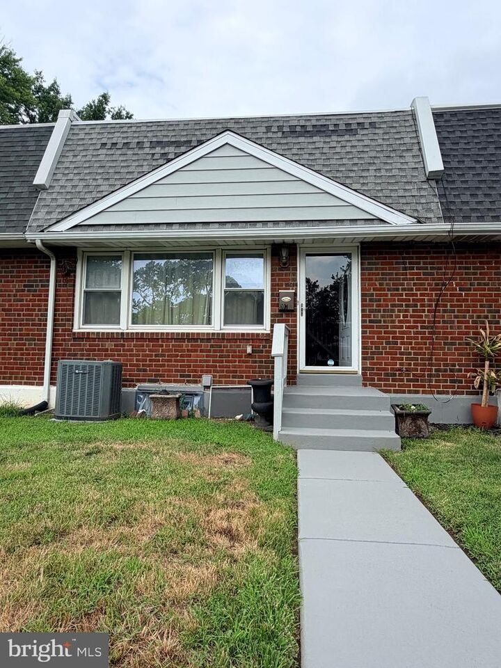 Property Photo:  107 Wiltshire Road  DE 19703 