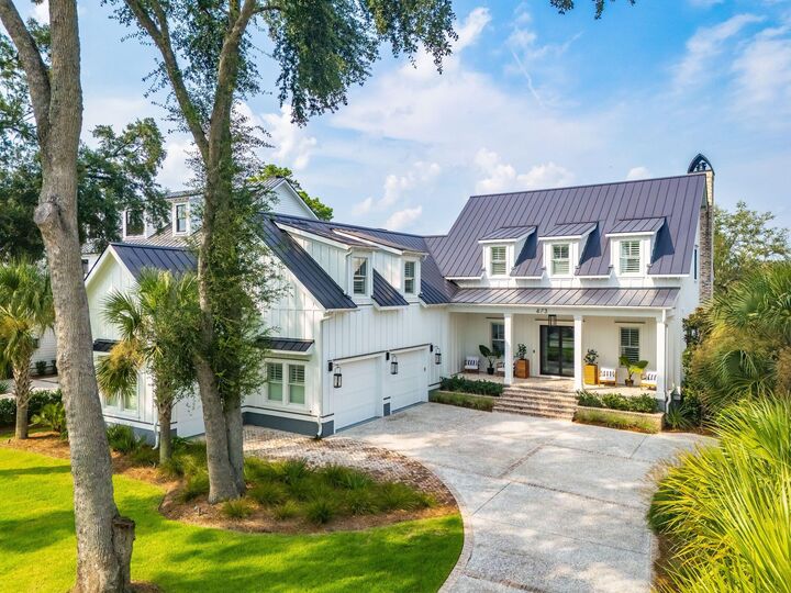 Property Photo: 473 Lesesne Street SC 29492
