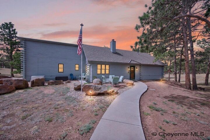 Property Photo:  200 Alta Vista Rd  WY 82059 