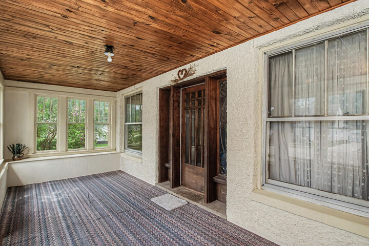 Property Photo: 427 Anderson Street IA 50130