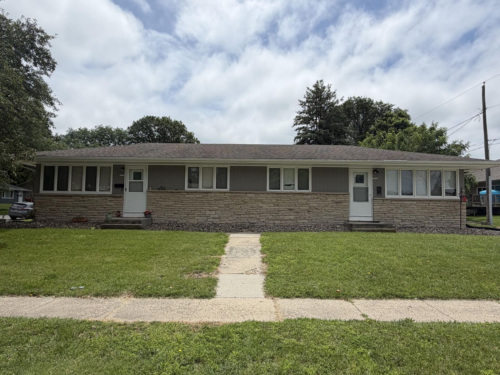 Property Photo:  3542/3544 Tripp Street  IA 50014 