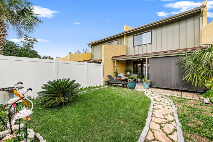 Property Photo: 1025 W 19th Street 18B FL 32405