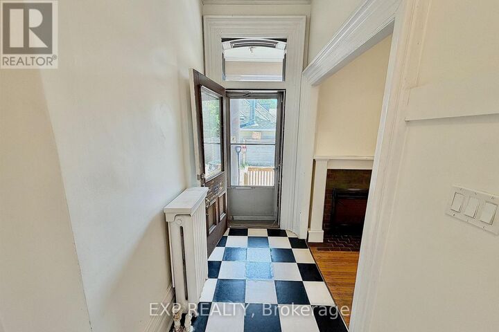 Property Photo: 510 William Street 1 ON N6B 3E6