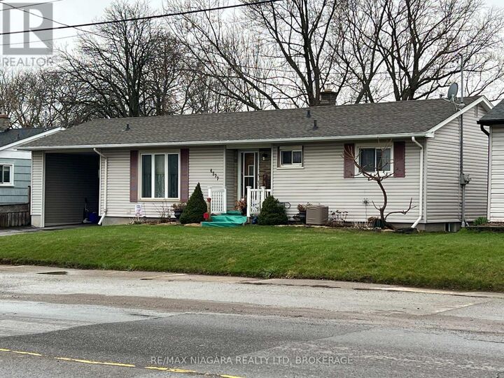 Property Photo: 4577 Drummond Road ON L2E 6C8