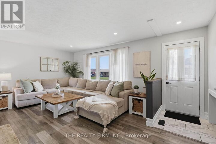 Property Photo: 162 Oakwood Drive ON N0L 1G3