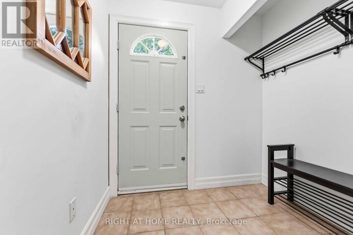 Property Photo: 73 Hobart Crescent ON K2H 5S3