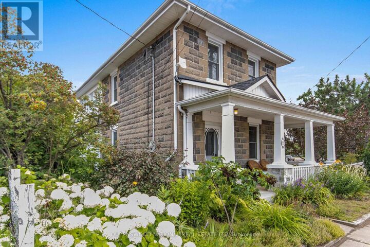 Property Photo:  59 Bay Street  ON K0J 1B0 