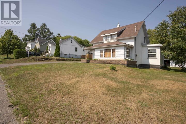 Property Photo: 34 Knight St ON P7A 5M2