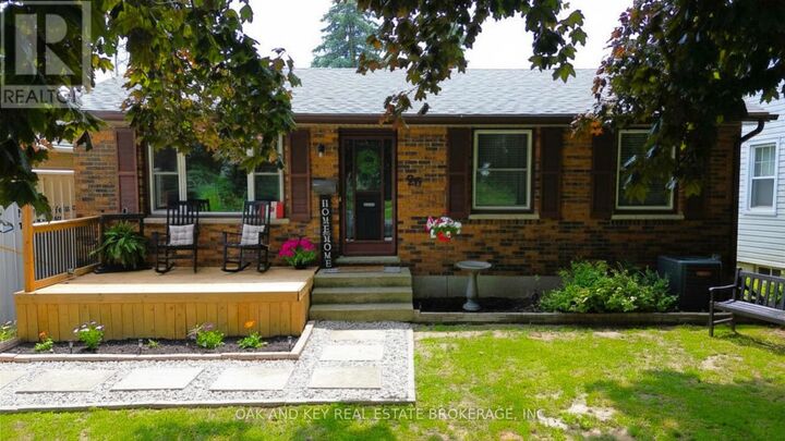 Property Photo: 26 Sinclair Avenue ON N5R 3A8