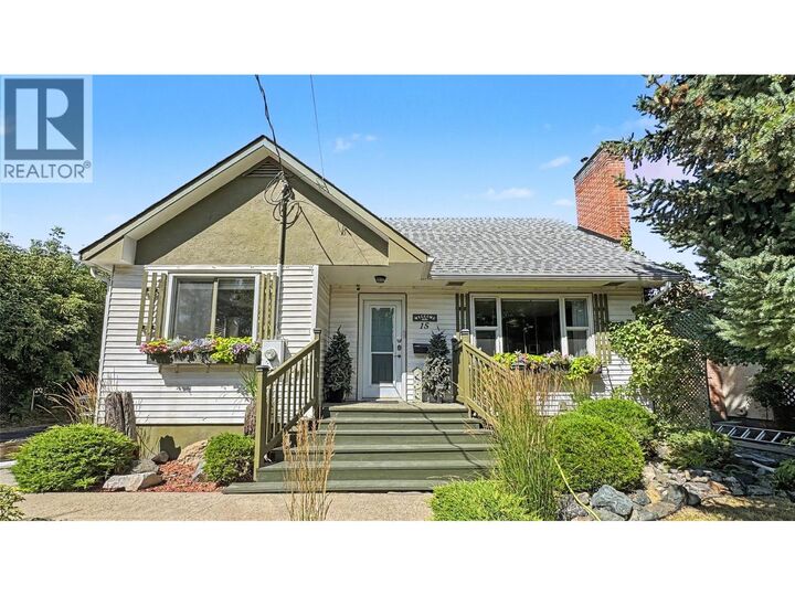 Property Photo:  15 15th Avenue South  BC V1C 2Y4 