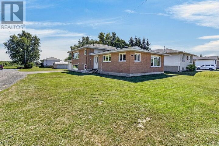 Property Photo:  2815 Main Street  ON P0M 1E0 