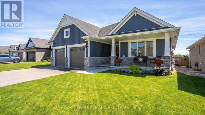 Property Photo: 8 Melrose Court ON N5R 0J4