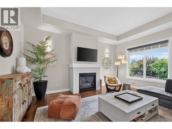 Property Photo: 1394 Glenview Avenue BC V1Y 9R8