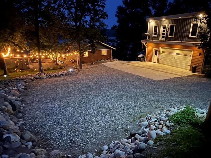 9810 Oak Drive — photo 1