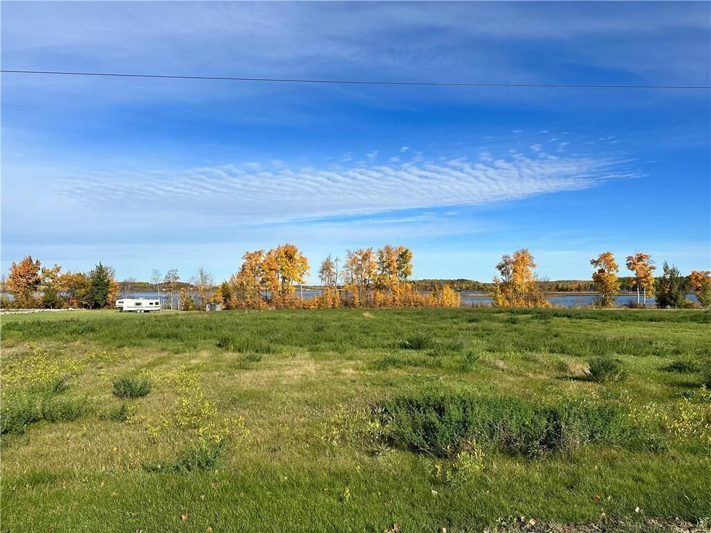 Property Photo:  129 Gundy Lake Drive  MB R0J 1V0 