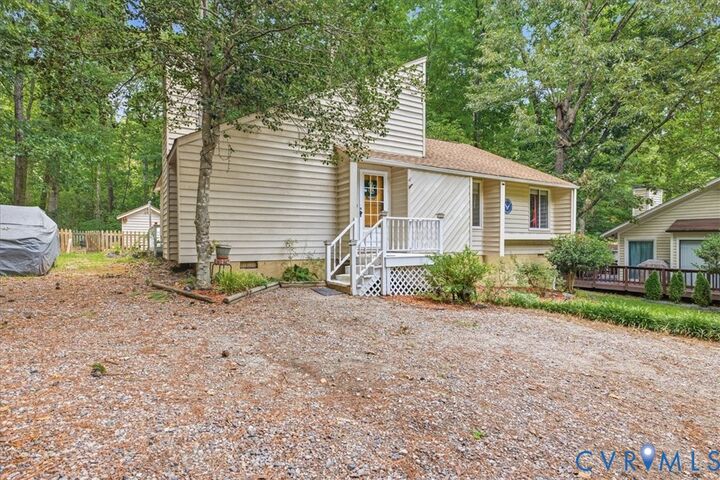 Property Photo: 14206 Broad Oaks Court VA 23112