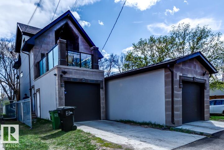 Property Photo: 9526 109A Avenue NW AB T5H 1G3