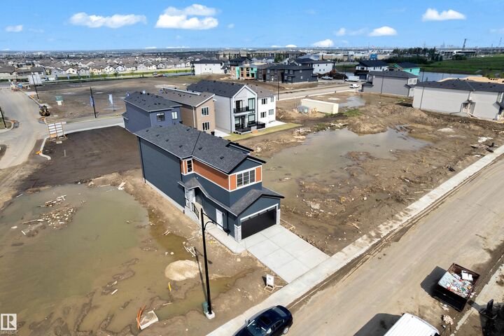 Property Photo:  1912 48 Street SW  AB T6X 3N3 