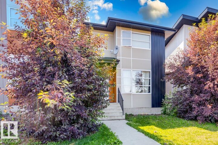 Property Photo:  8722 150 Street NW  AB T5R 1E4 