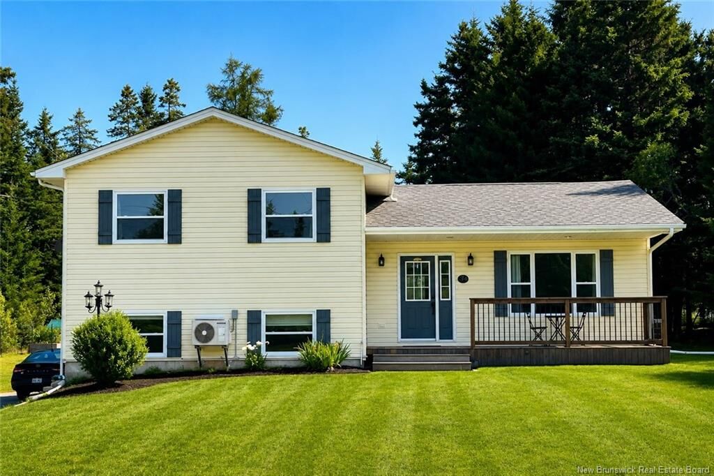 Property Photo:  34 Yukon Drive  NB E2E 5Y9 