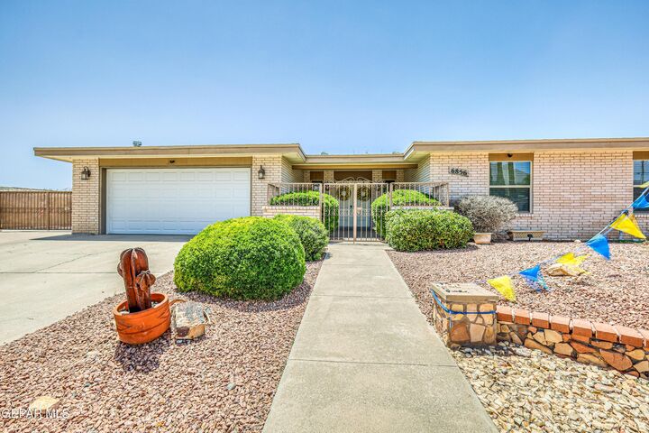 Property Photo: 6856 Granero Drive TX 79912