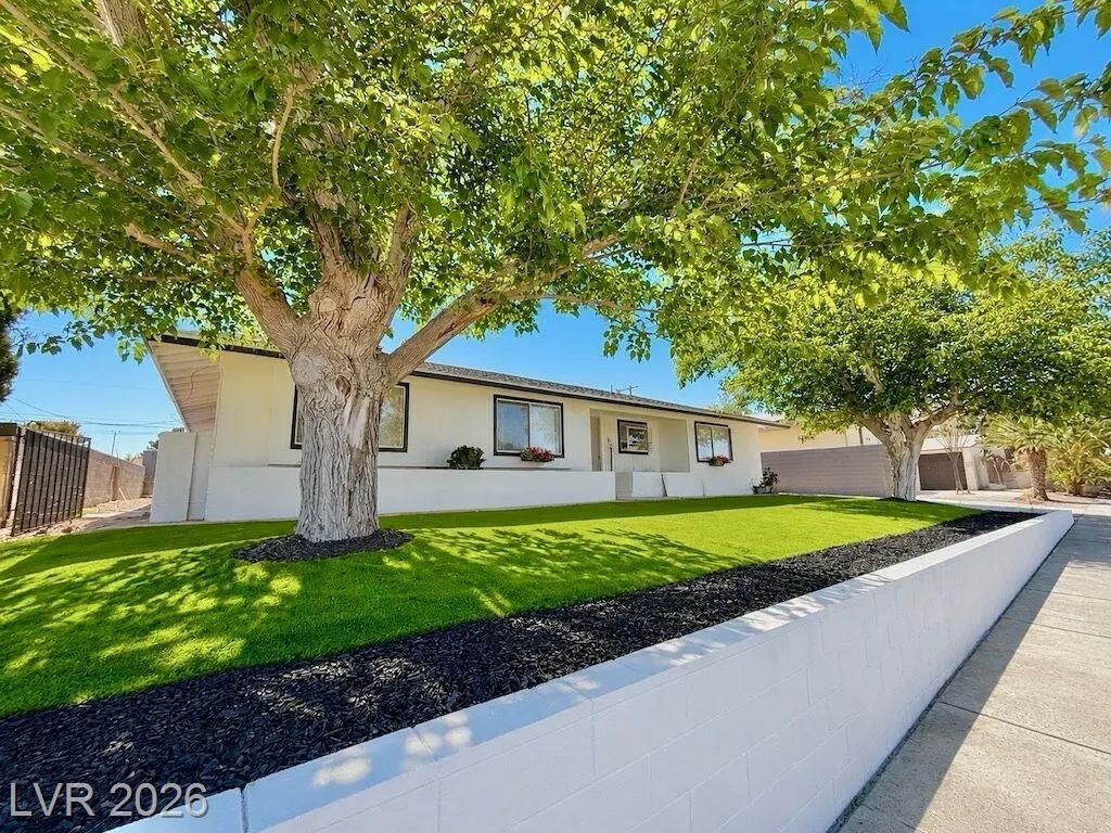 Property Photo:  608 Bryant Court  NV 89005 