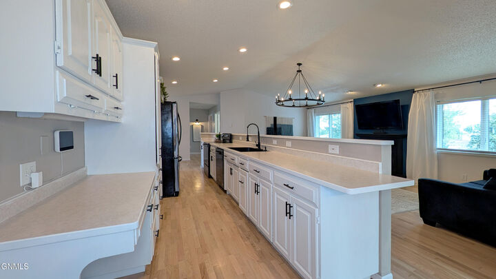Property Photo:  2512 Coolidge Avenue  ND 58501 