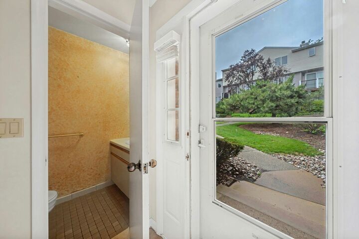 Property Photo:  27 Sherwood Ct  NJ 07661 