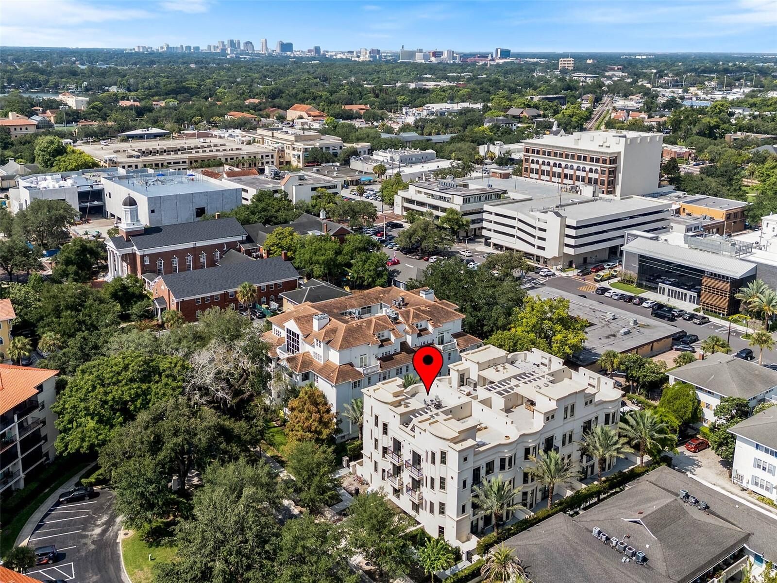 Property Photo:  125 S Interlachen Avenue 1  FL 32789 