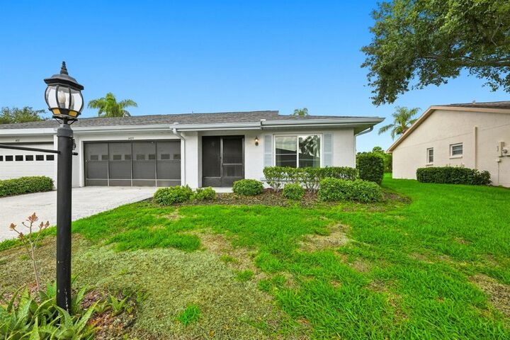 Property Photo: 1425 Leland Drive FL 33573