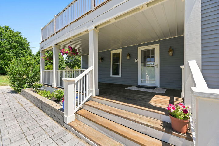 Property Photo: 2719 S Cleveland Avenue MI 49085